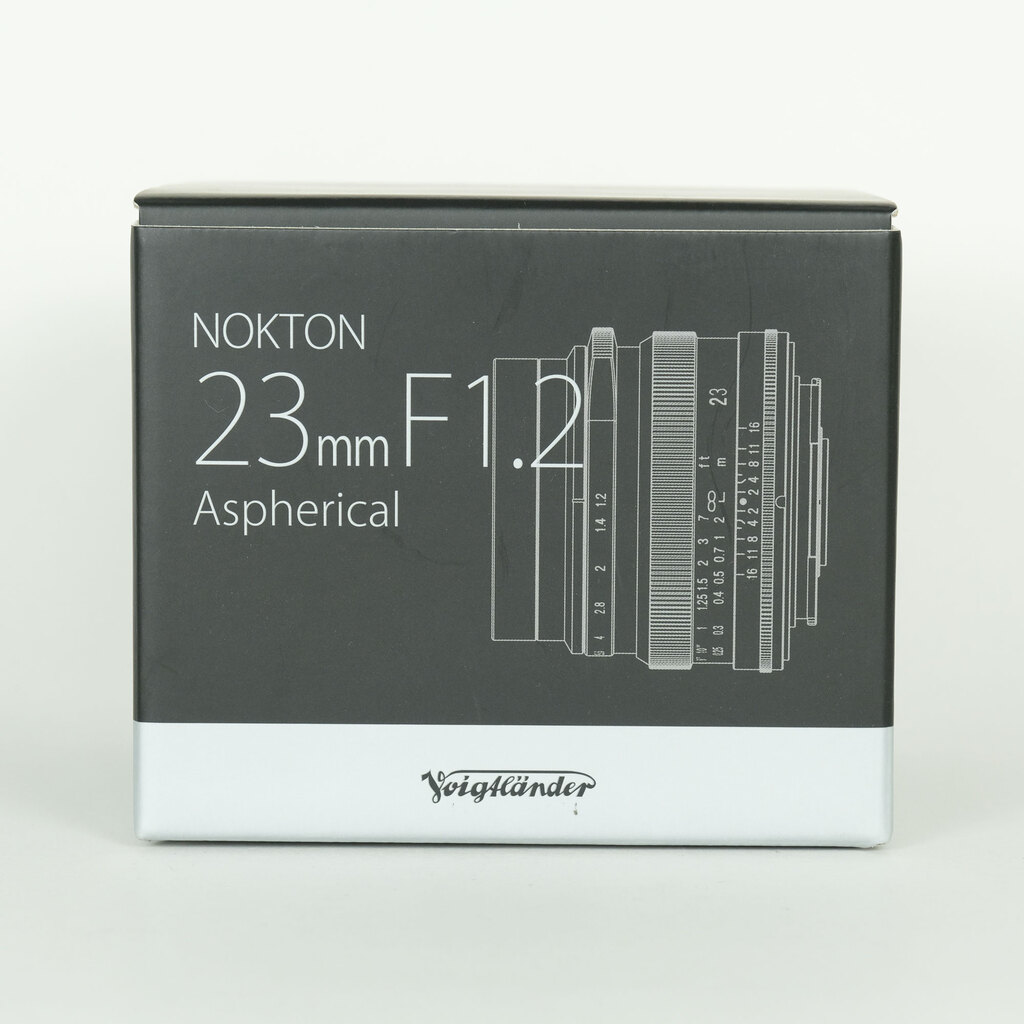 Voigtlander NOKTON 23mm F1.2 Aspherical [フジフイルムX用]の出品