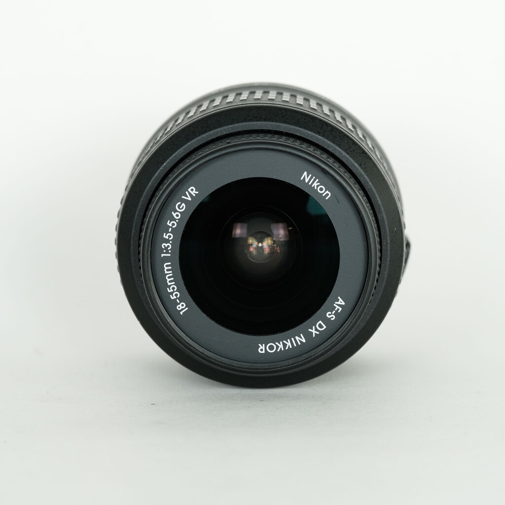 Nikon AF-S DX NIKKOR 18-55mm F3.5-5.6 G VR