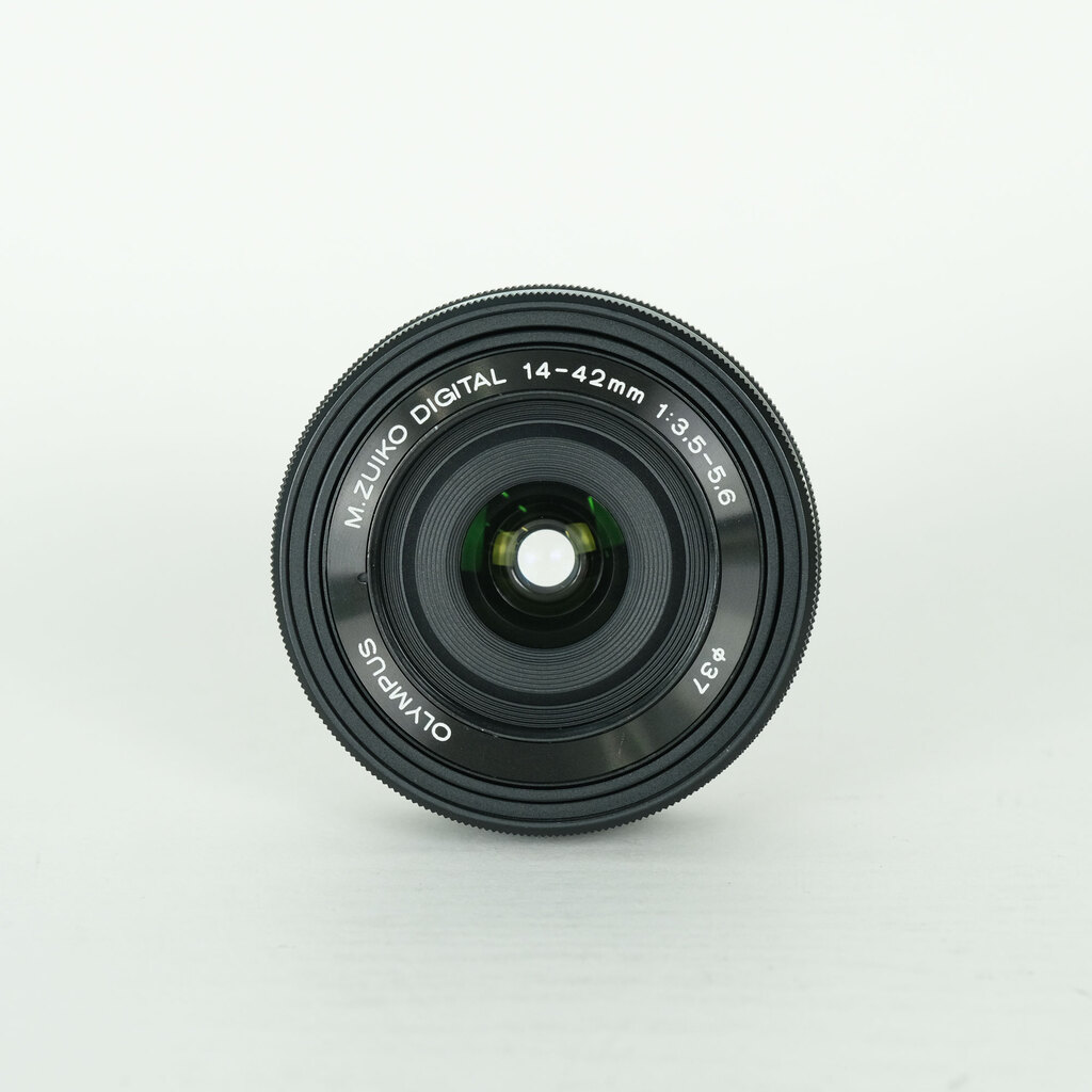 OLYMPUS M.ZUIKO DIGITAL ED 14-42mm F3.5-5.6 EZ ブラックの出品