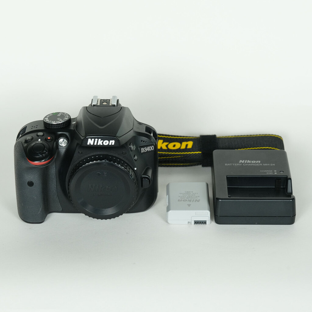 Nikon D3400 Nikon D3400