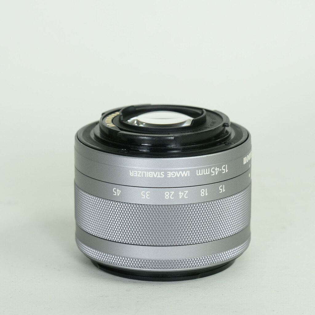 Canon EF-M15-45mm F3.5-6.3 IS STM
