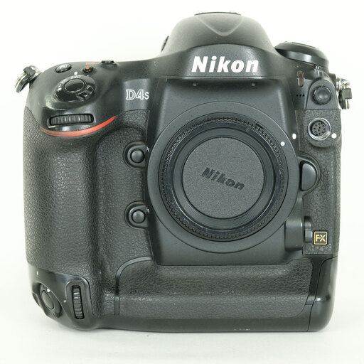 Nikon D4S