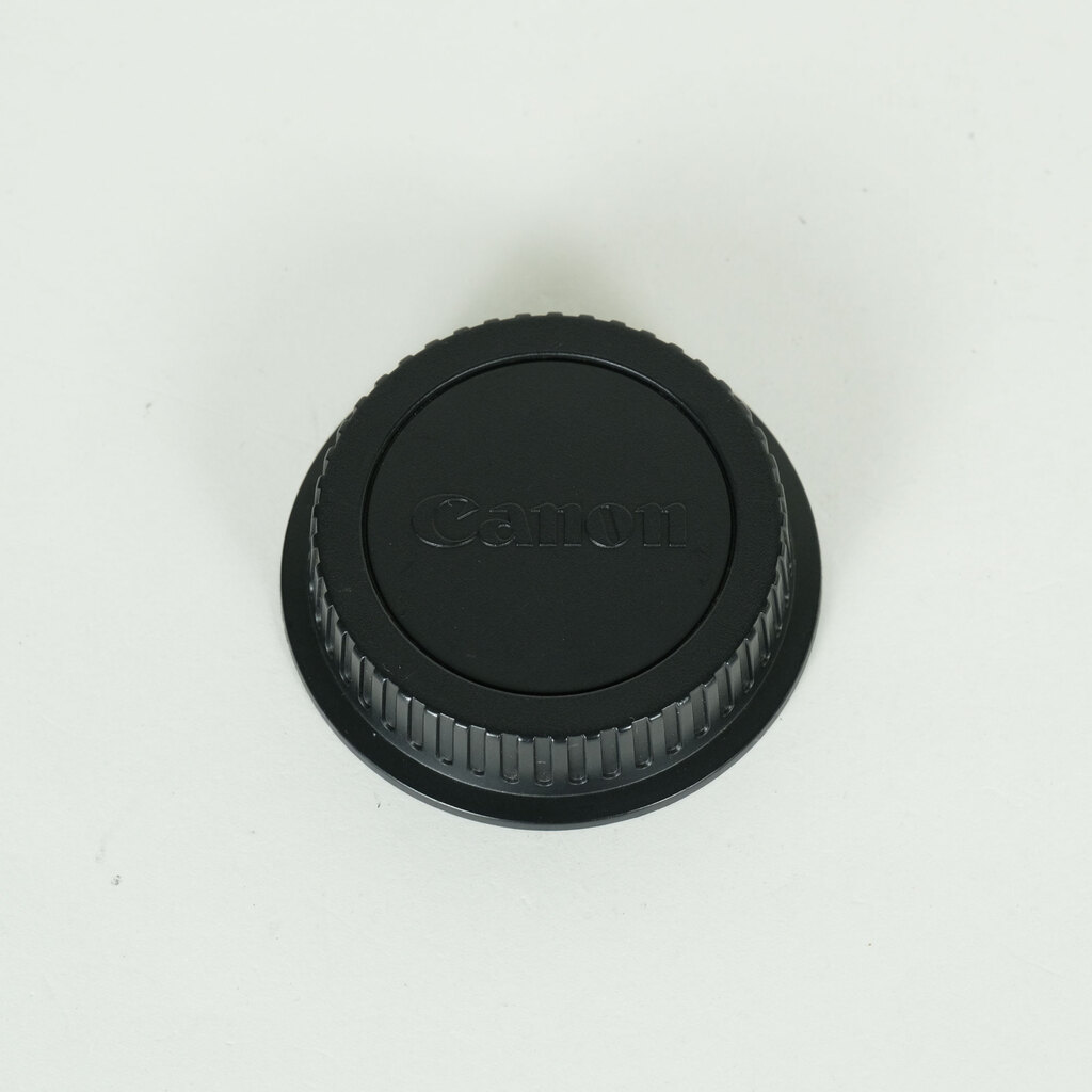 Canon EF-S18-55mm F3.5-5.6 IS STM