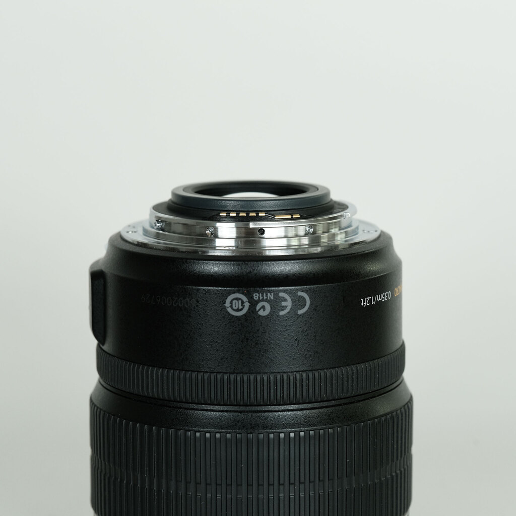Canon EF-S15-85mm F3.5-5.6 IS USM