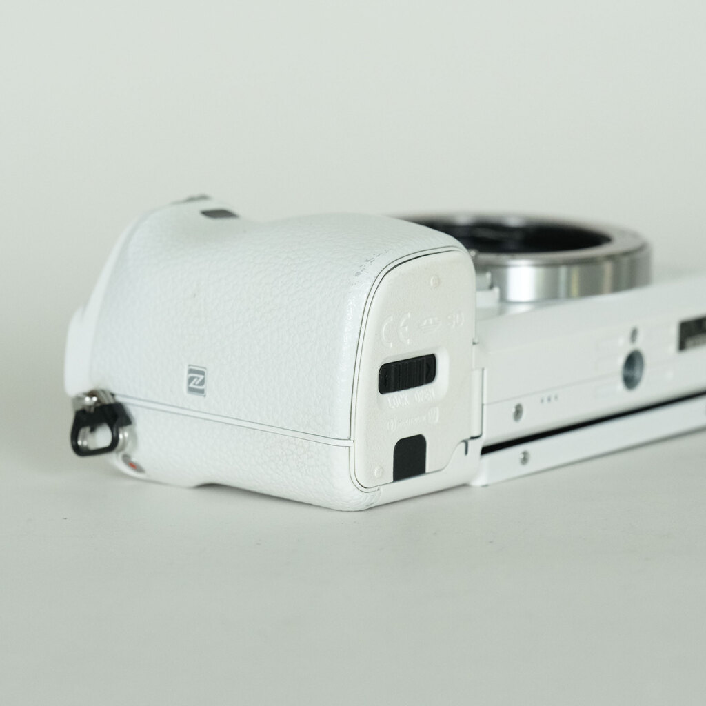 SONY α6000（ILCE-6000）