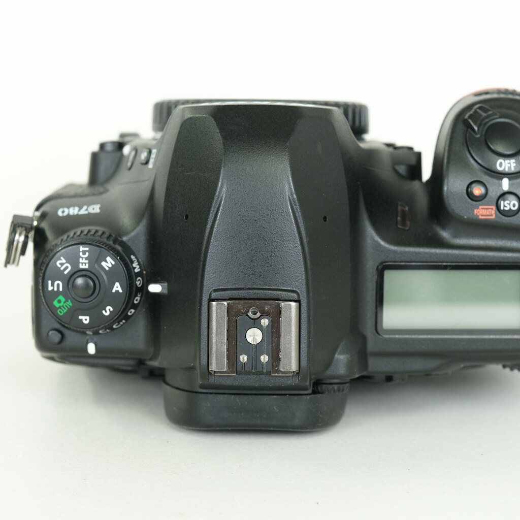 Nikon D780