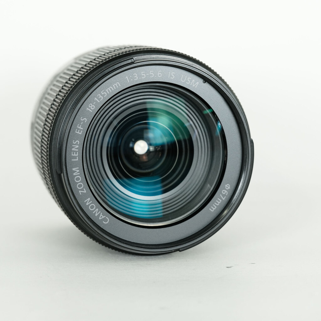 Canon EF-S18-135mm F3.5-5.6 IS USM