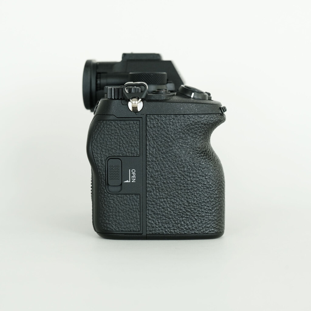 SONY α7 IV(ILCE-7M4) SONY α7 IV(ILCE-7M4)