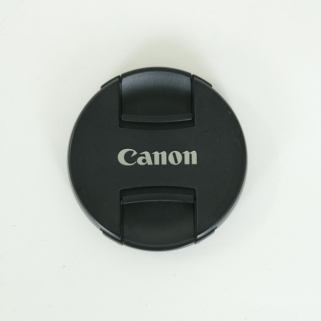 Canon EF-S18-135mm F3.5-5.6 IS USM