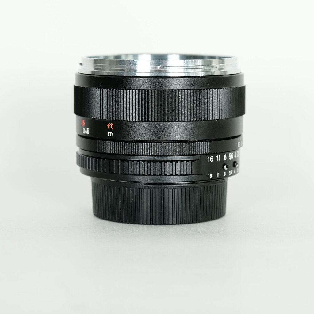 Carl Zeiss Planar T* 50mm F1.4 ZF [ニコンF用]