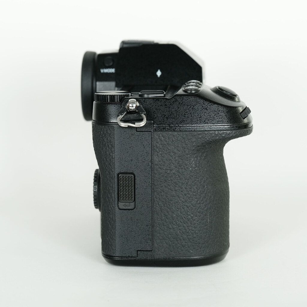 Panasonic LUMIX DC-S1