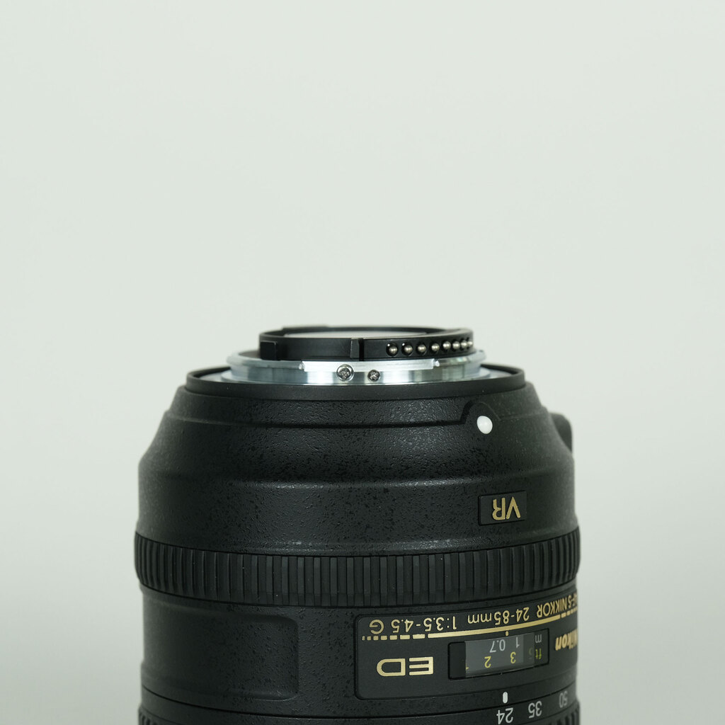 Nikon AF-S NIKKOR 24-85mm F3.5-4.5G ED VRの出品 | ONE SCENE（ワン