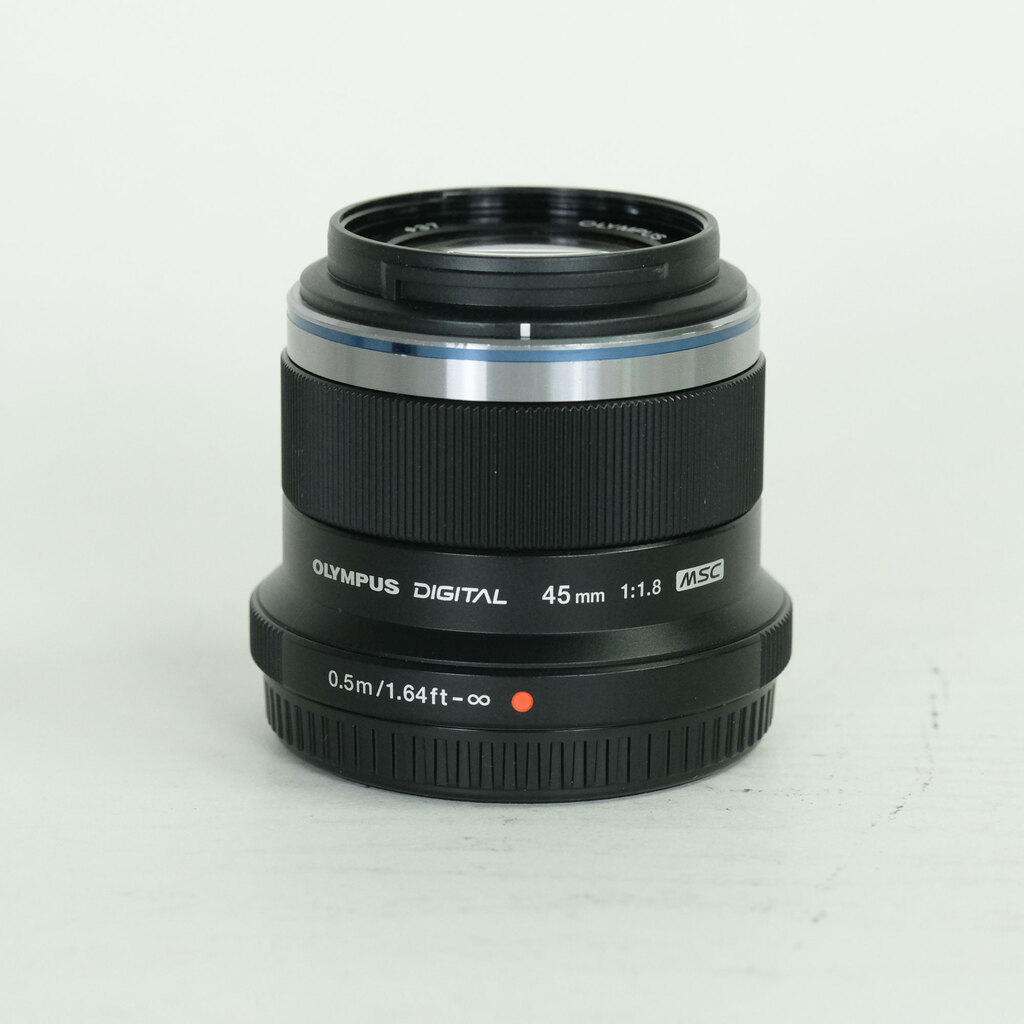 OLYMPUS M.ZUIKO DIGITAL 45mm F1.8 OLYMPUS M.ZUIKO DIGITAL 45mm F1.8