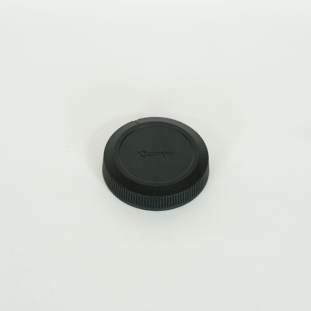 Canon RF35mm F1.8 MACRO IS STM