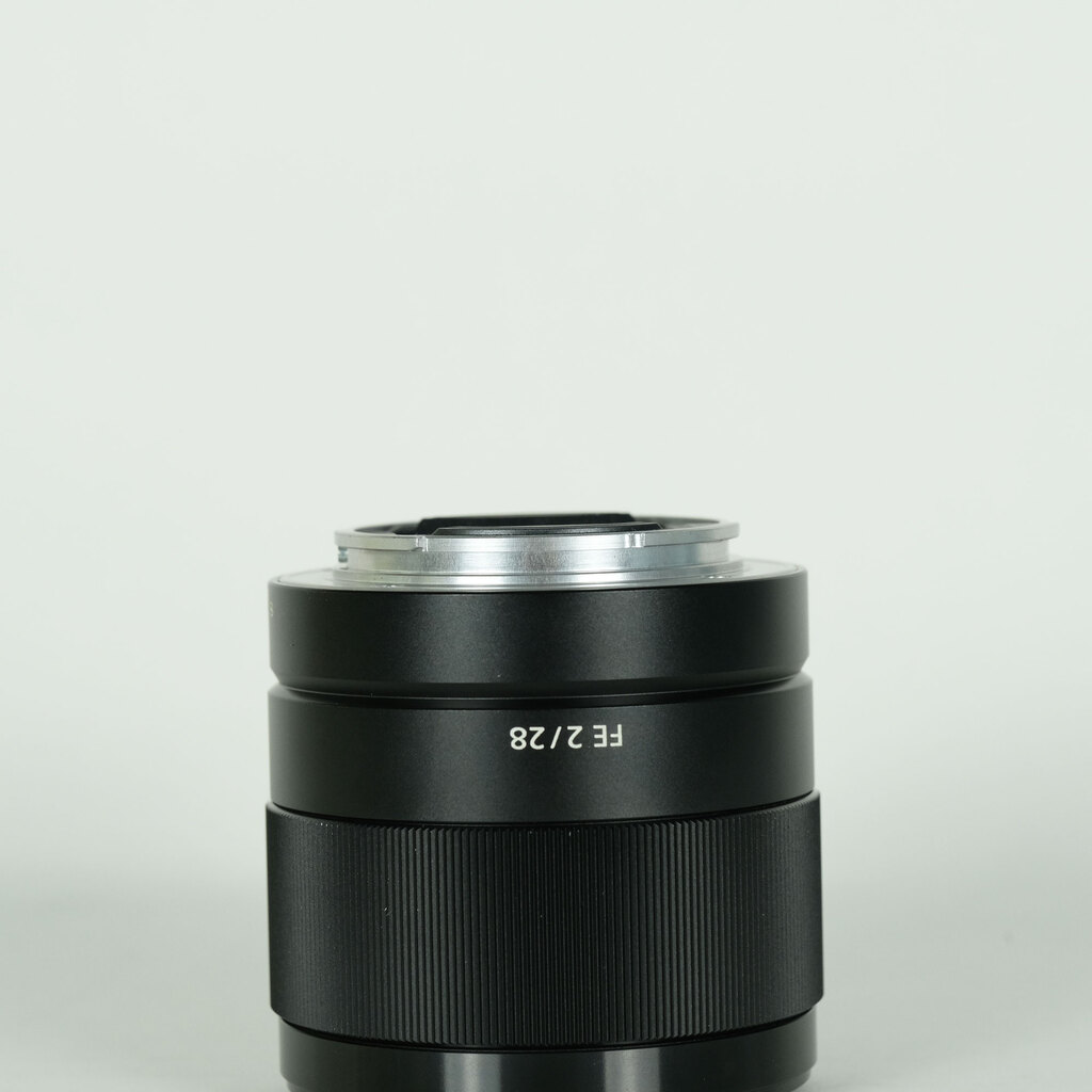 SONY FE 28mm F2 SEL28F20の出品 | ONE SCENE（ワンシーン）
