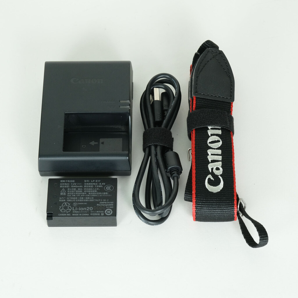 Canon EOS M5