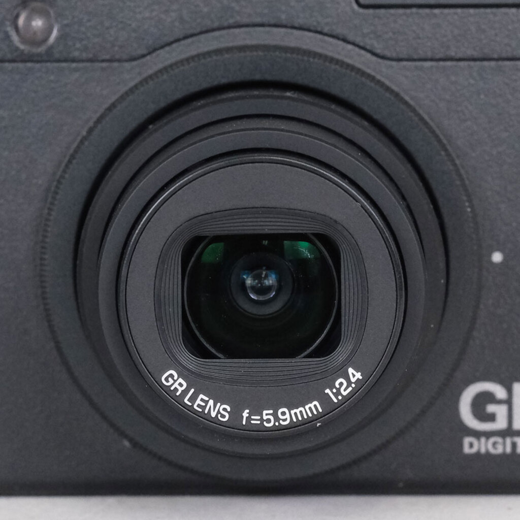 RICOH GR DIGITAL II