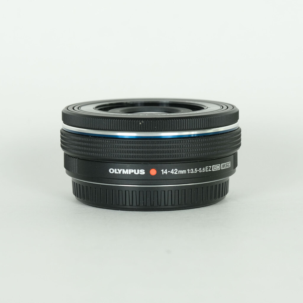 M.ZUIKO DIGITAL ED 14-42mm F3.5-5.6 EZ [ブラック] 中古価格比較