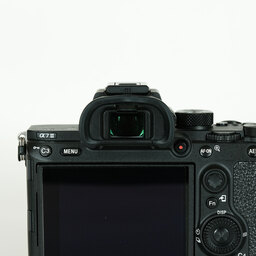 SONY α7 III（ILCE-7M3）