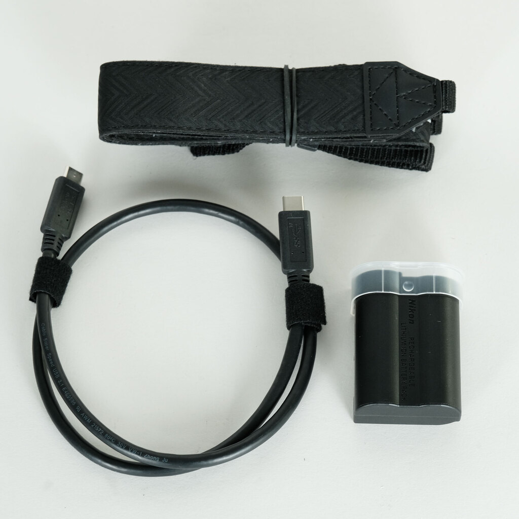 Nikon Z f プレミアムエクステリア張替済み   ［プレミアムエクステリア張替キャンペーン・皮革換装品］