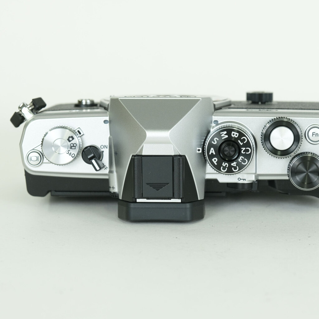 OM SYSTEM OM-3