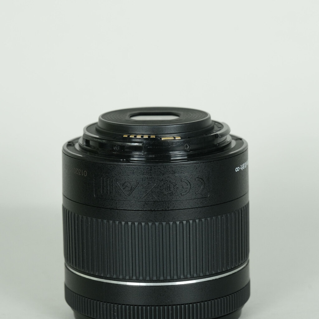 Canon EF-S18-55mm F4-5.6 IS STM