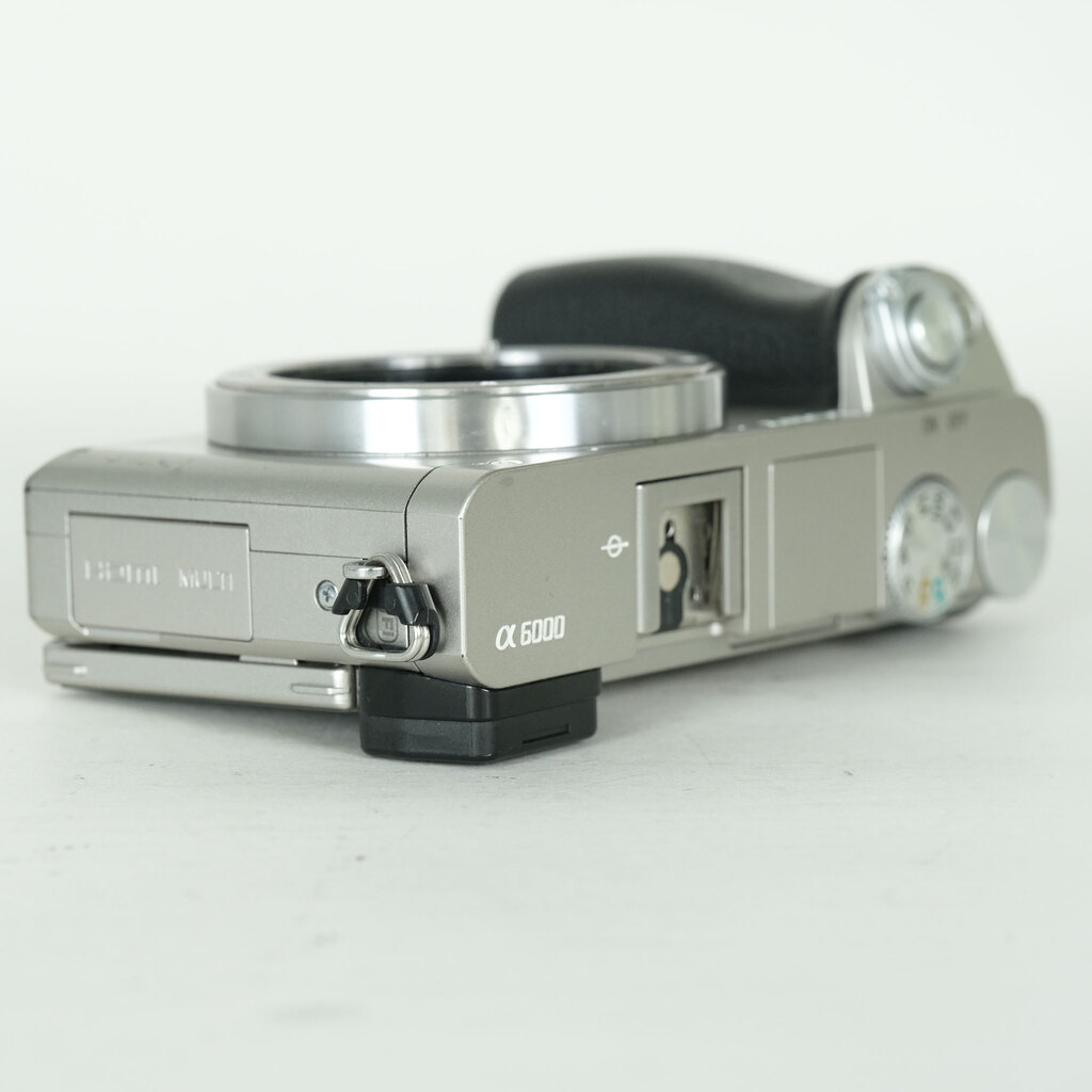 SONY α6000（ILCE-6000）