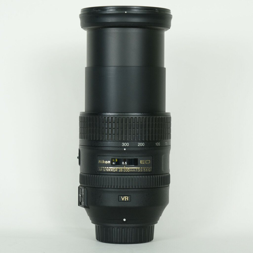 Nikon AF-S NIKKOR 28-300mm f/3.5-5.6G ED VRの出品 | ONE SCENE