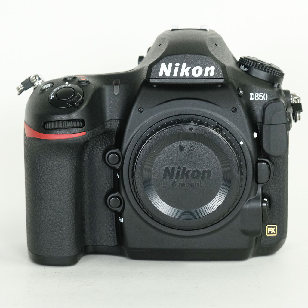 Nikon D850