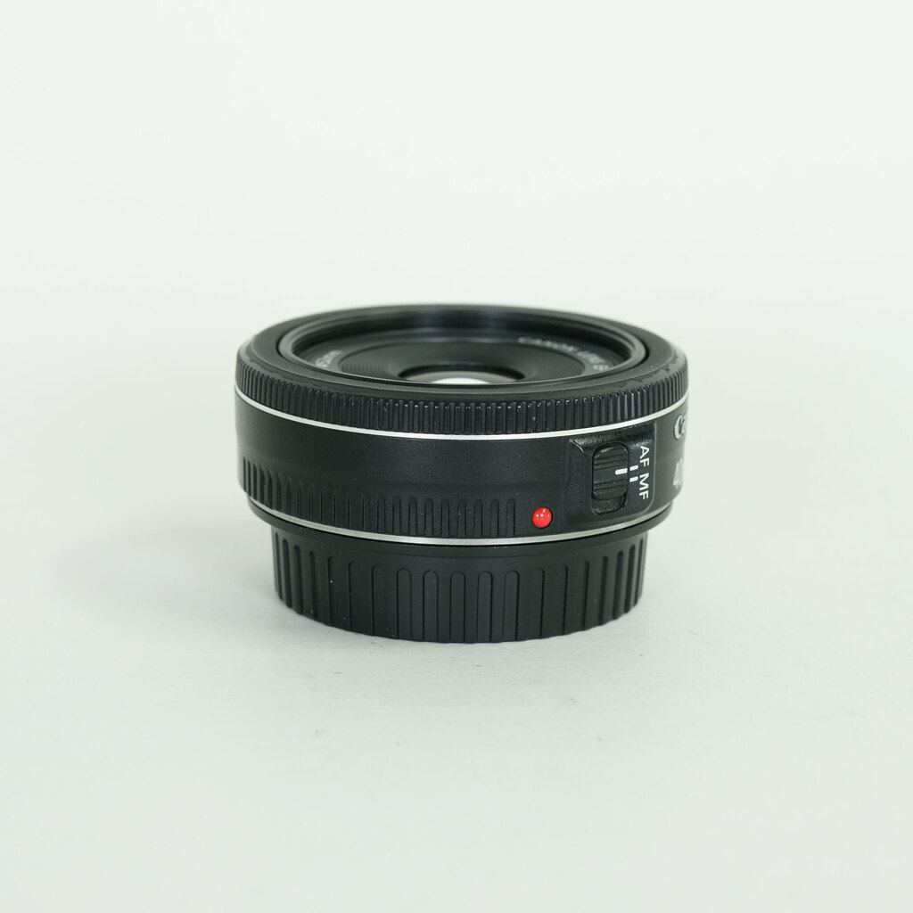 Canon EF40mm F2.8 STM
