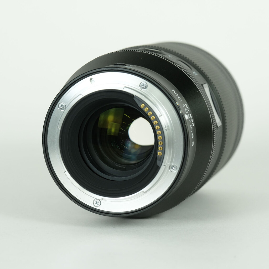 Nikon NIKKOR Z MC 105mm f/2.8 VR S Nikon NIKKOR Z MC 105mm f/2.8 VR S