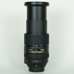Nikon AF-S DX NIKKOR 18-300mm F3.5-5.6G ED VR Nikon AF-S DX NIKKOR 18-300mm F3.5-5.6G ED VR
