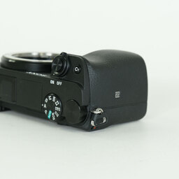 SONY α6400(ILCE-6400) SONY α6400(ILCE-6400)