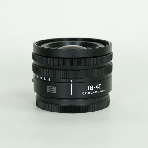 Panasonic LUMIX S 18-40mm F4.5-6.3