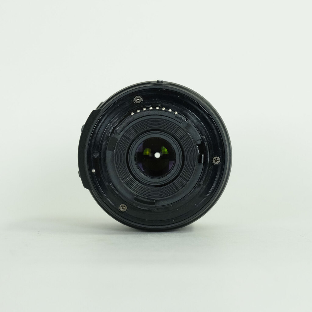 Nikon AF-S DX NIKKOR 18-55mm f3.5-5.6G VR II