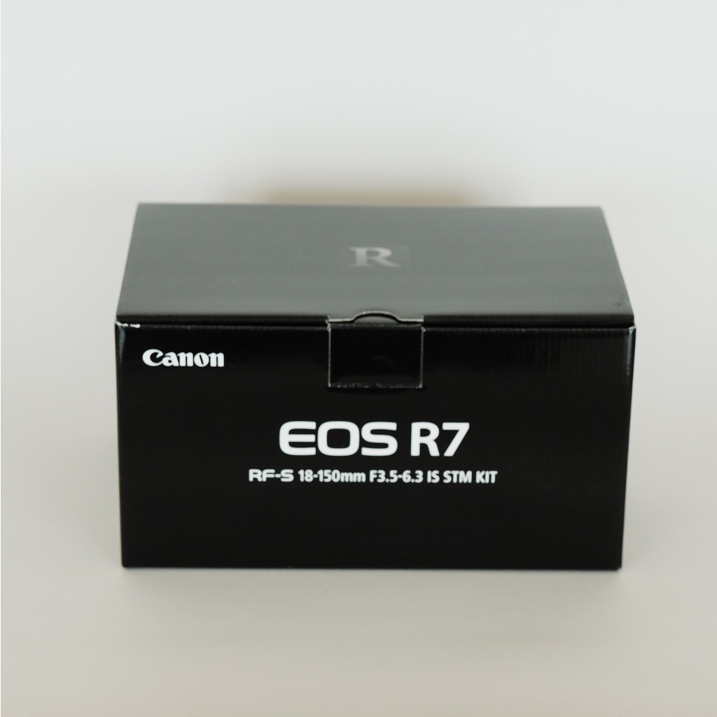 Canon EOS R7