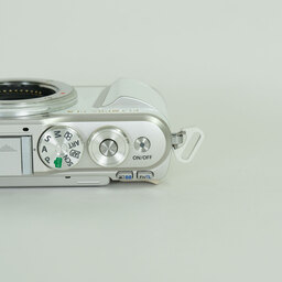 OLYMPUS PEN E-PL9
