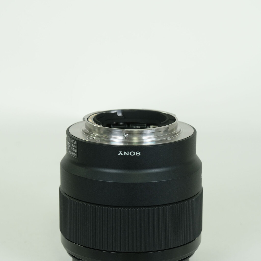 SONY E 50mm F1.8 OSS SEL50F18