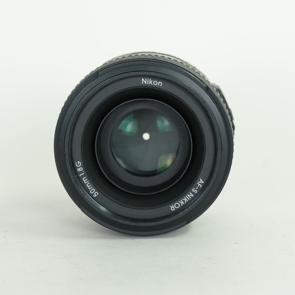 Nikon AF-S NIKKOR 50mm f/1.8G Nikon AF-S NIKKOR 50mm f/1.8G