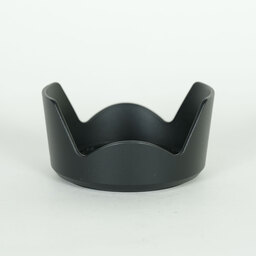 SONY E 18-135mm F3.5-5.6 OSS SEL18135