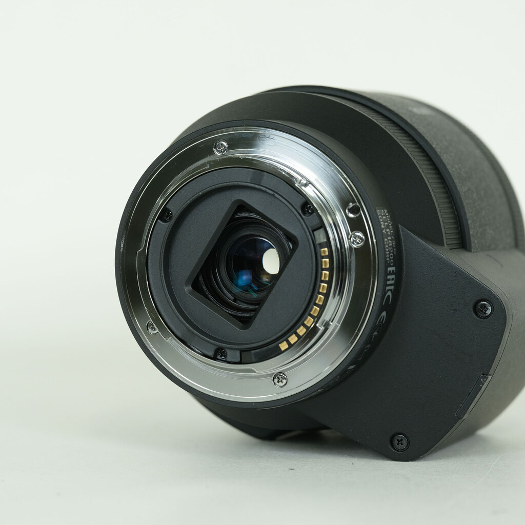 SONY E PZ 18-200mm F3.5-6.3 OSS SELP18200