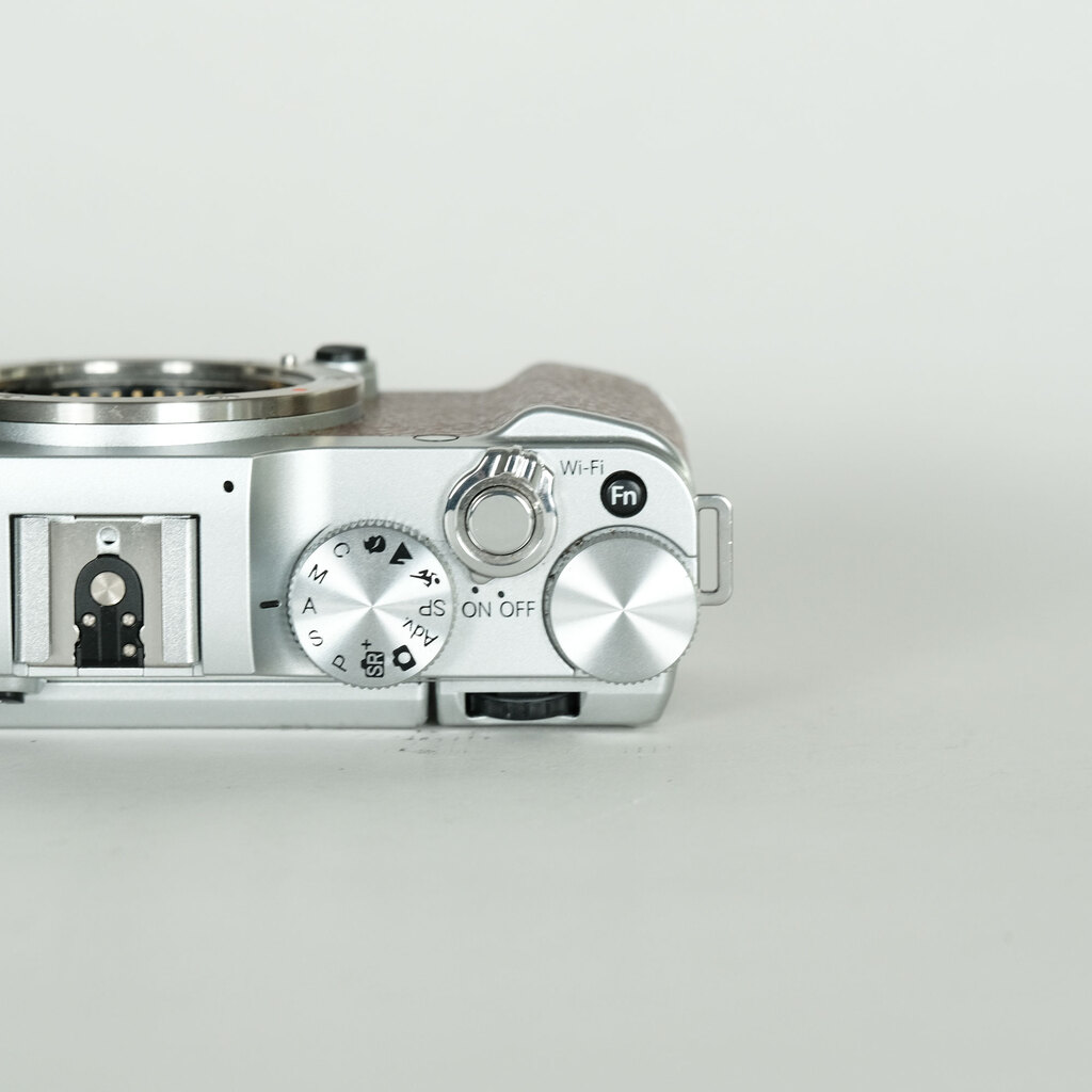 FUJIFILM X-A1 ボディ ブラウン
