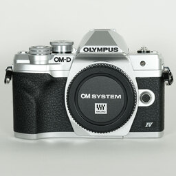 OLYMPUS OM-D E-M10 Mark IV
