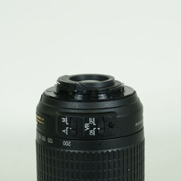 Nikon AF-S DX VR Zoom-Nikkor 55-200mm F4-5.6G IF-ED