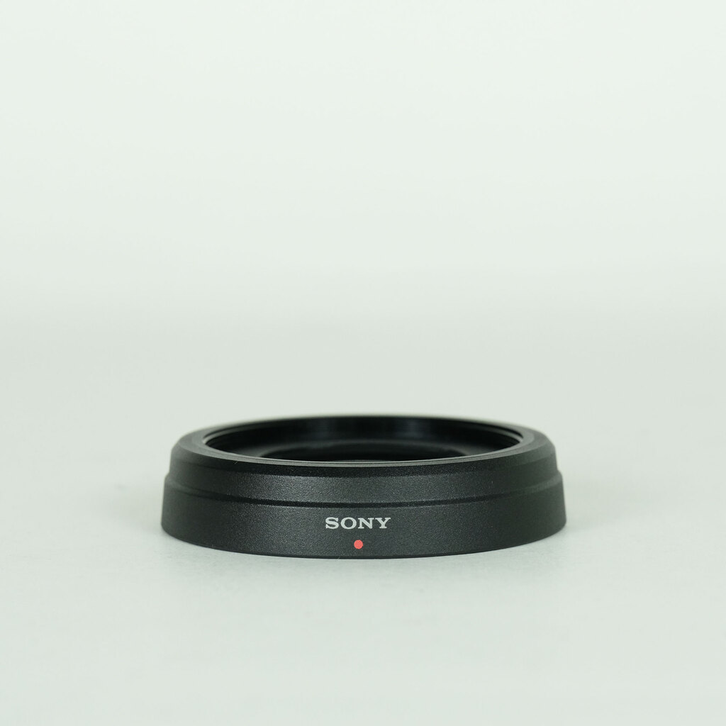 SONY E 20mm F2.8 SEL20F28