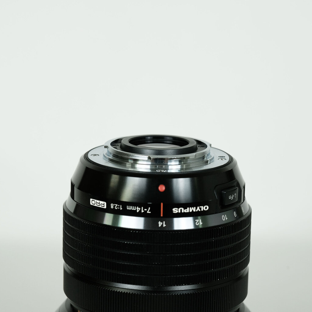 OLYMPUS M.ZUIKO DIGITAL ED 7-14mm F2.8 PRO