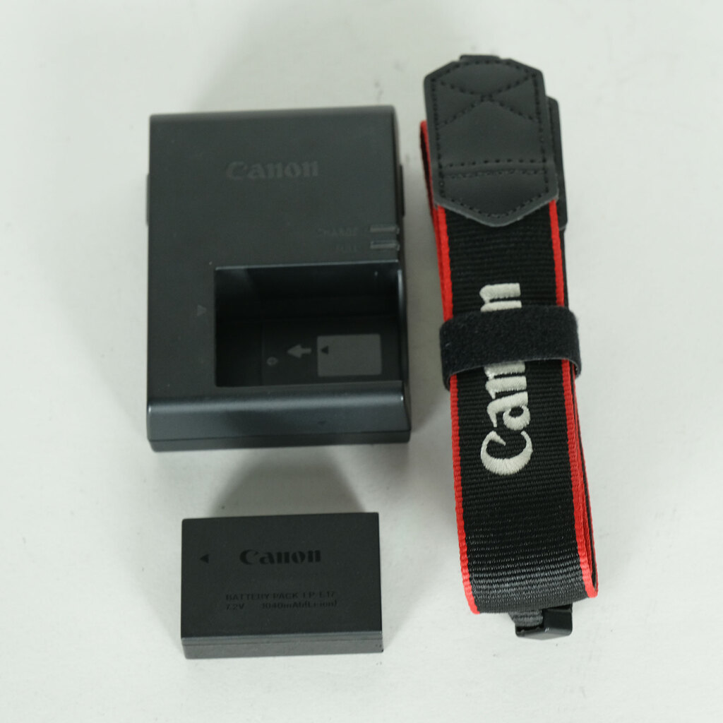Canon EOS RP Canon EOS RP