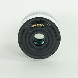 Canon EF-S18-55mm F3.5-5.6 IS STM ホワイト