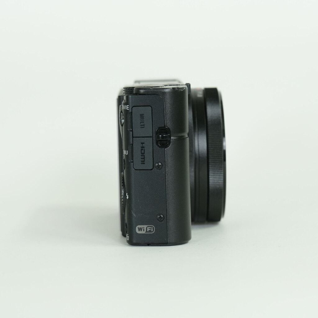 SONY Cyber-shot DSC-RX100M3