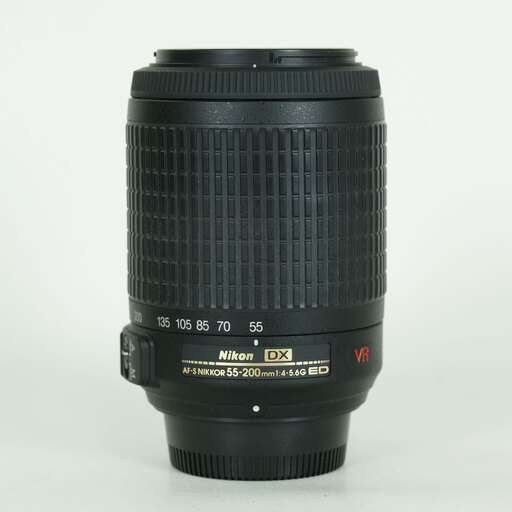 Nikon AF-S DX VR Zoom-Nikkor 55-200mm F4-5.6G IF-ED